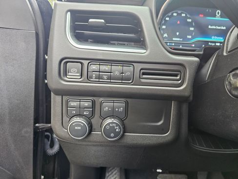 Used 2022 Chevrolet Tahoe LT w/ LT Signature Plus Package image 31