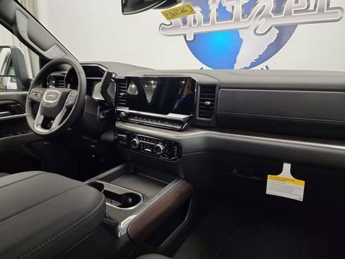 New 2026 GMC Sierra 2500 SLT w/ SLT Premium Package image 23