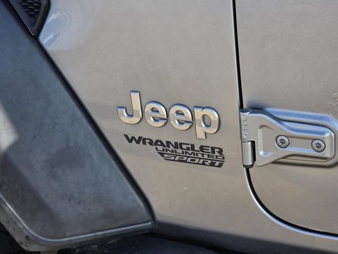 Used 2020 Jeep Wrangler Unlimited Sport S AWD/4WD image 8