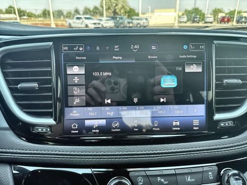 Used 2026 Chrysler Pacifica Limited AWD/4WD image 16