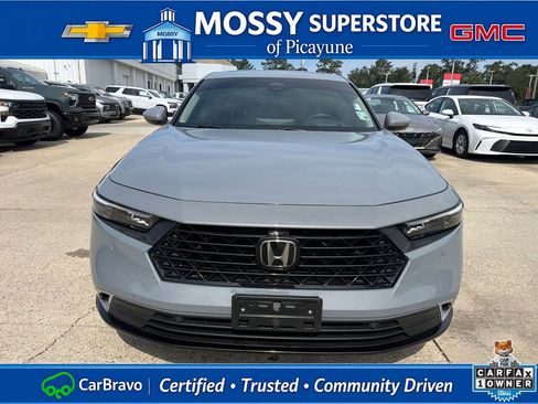 Used 2023 Honda Accord Touring image 9