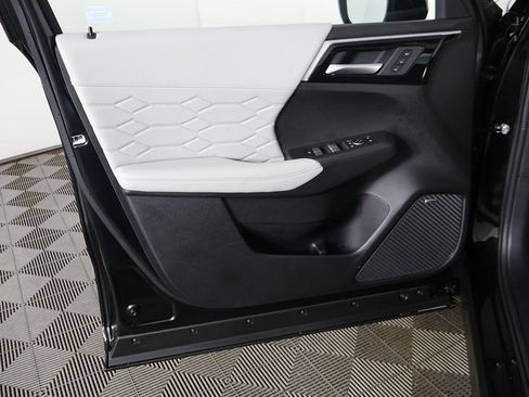 Used 2025 Mitsubishi Outlander SEL AWD/4WD image 26