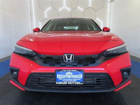 Used 2022 Honda Civic Sport Touring image 3