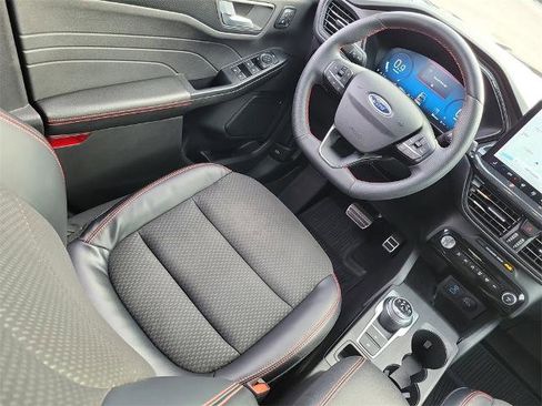 Certified 2023 Ford Escape ST-Line Elite image 17