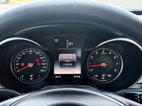 Used 2015 Mercedes-Benz C 300 4MATIC Sedan image 27