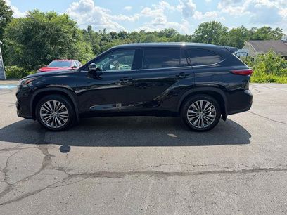 Used 2022 Toyota Highlander Platinum