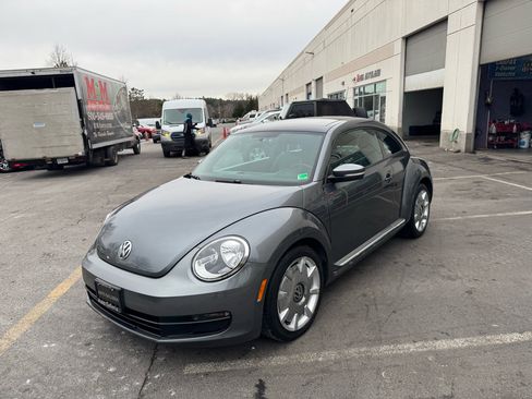 Used 2013 Volkswagen Beetle 2.5 image 31