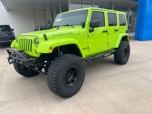 Used 2013 Jeep Wrangler Unlimited Rubicon image 2