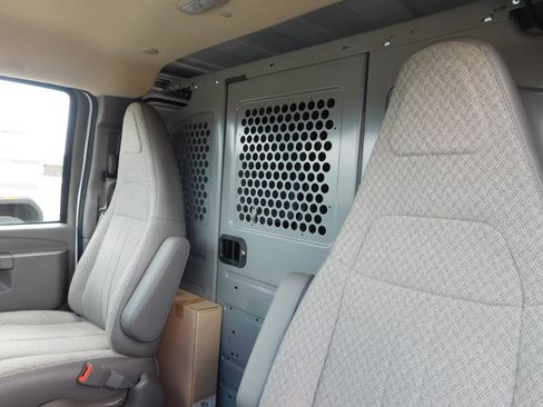 New 2024 Chevrolet Express 2500 w/ Driver Convenience Package image 9