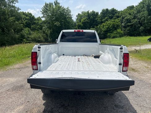 Used 2018 RAM 3500 Tradesman w/ Chrome Appearance Group AWD/4WD image 28