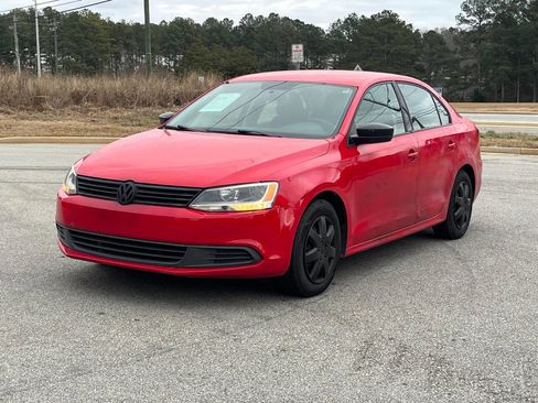 Used 2014 Volkswagen Jetta S image 2