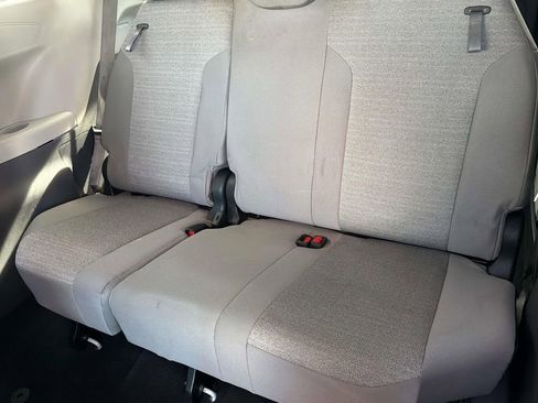 Certified 2021 Toyota Sienna LE image 29