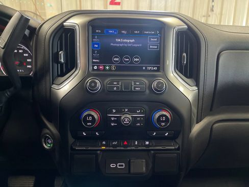Used 2020 Chevrolet Silverado 1500 LT w/ All-Star Edition AWD/4WD image 19