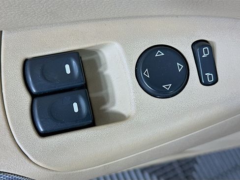 Used 2007 Chevrolet Corvette Convertible w/ Preferred Equipment Group image 15