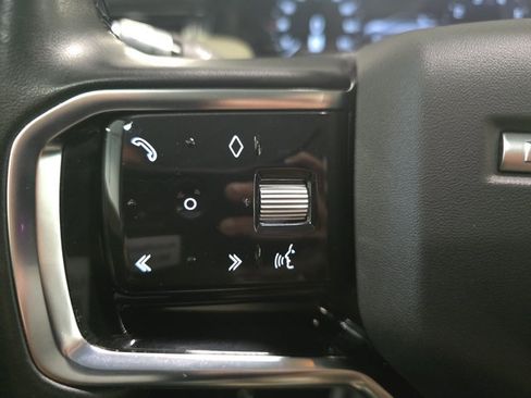 Used 2021 Land Rover Discovery Sport SE AWD/4WD image 17