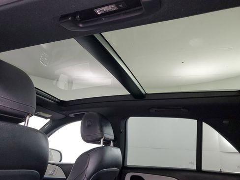 Used 2024 Mercedes-Benz GLE 350 4MATIC image 45