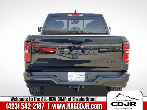 New 2026 RAM 1500 4x4 Crew Cab image 5