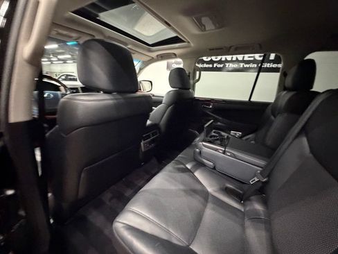 Used 2014 Lexus LX 570 4WD image 28