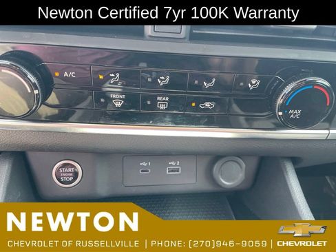 Used 2023 Nissan Rogue S FWD image 11