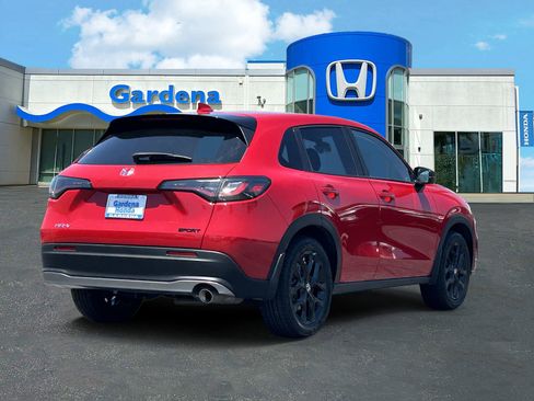 Certified 2025 Honda HR-V Sport image 6