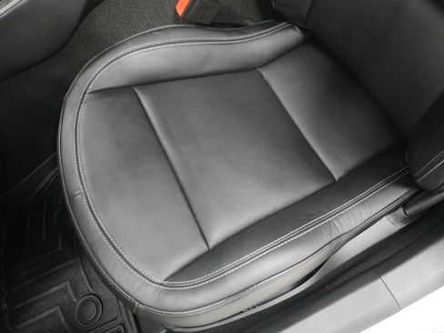 Used 2015 Chevrolet Corvette Stingray Convertible w/ 2LT Preferred Equipment Group RWD image 15
