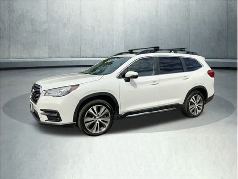 Used 2019 Subaru Ascent Limited image 3