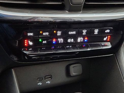 Certified 2024 Buick Encore GX Avenir w/ Avenir Technology Package image 15