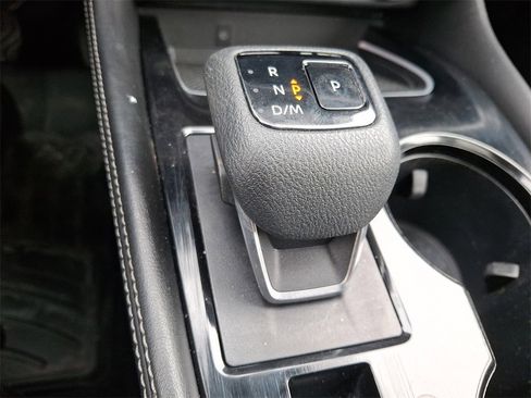 Used 2021 Nissan Rogue Platinum image 16