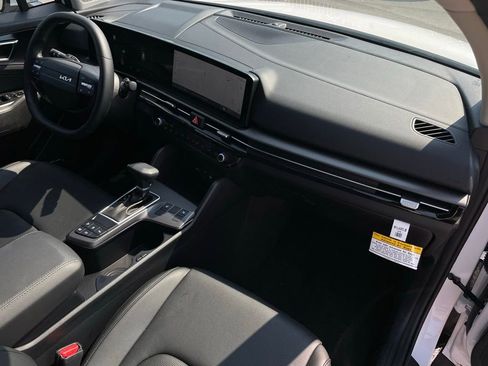 New 2026 Kia Sportage SX image 30