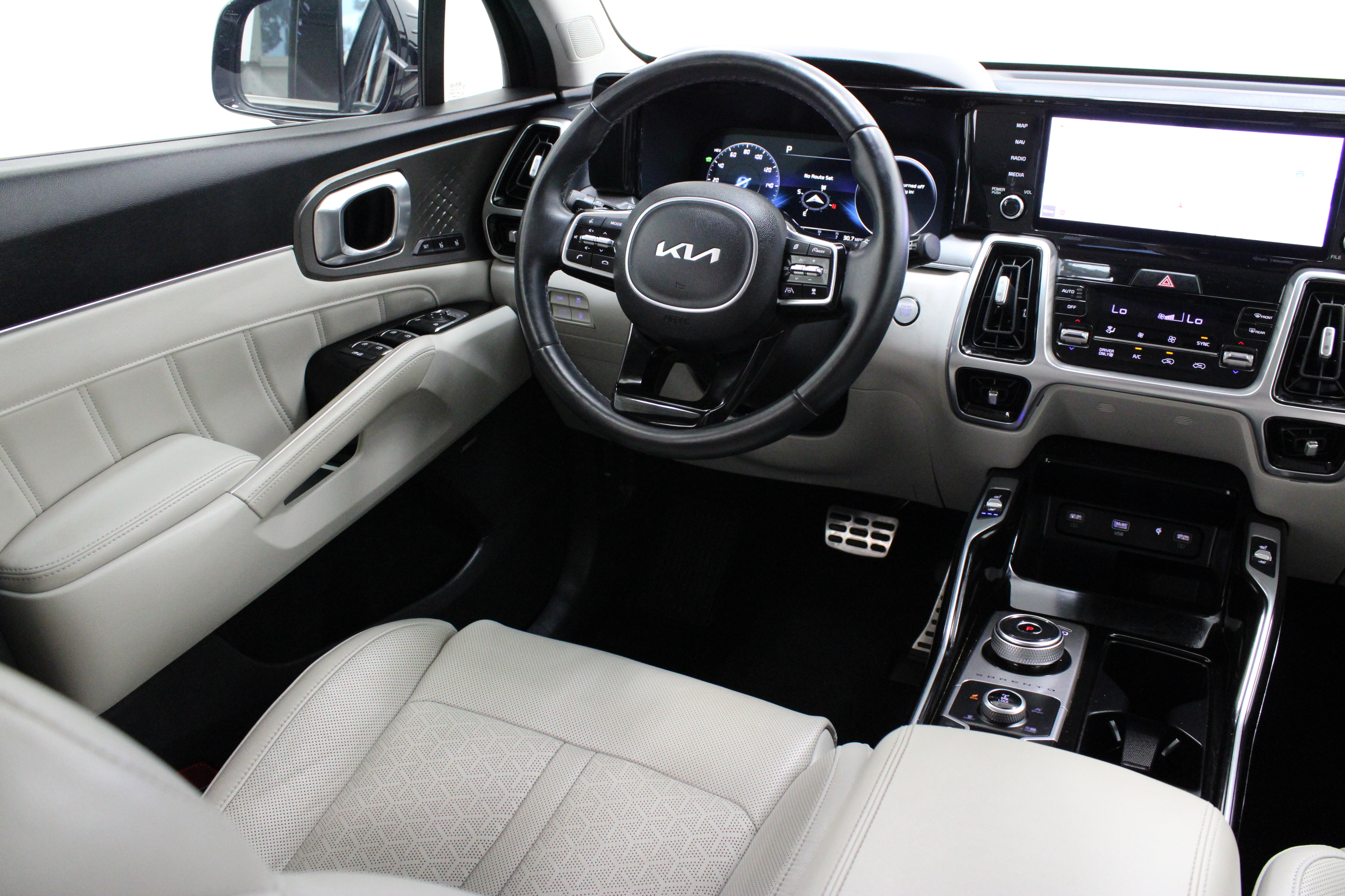Used 2022 Kia Sorento SX Prestige AWD/4WD image 32
