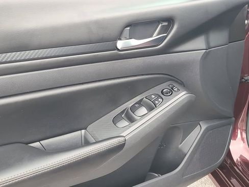 Used 2024 Nissan Altima 2.5 SV FWD image 20