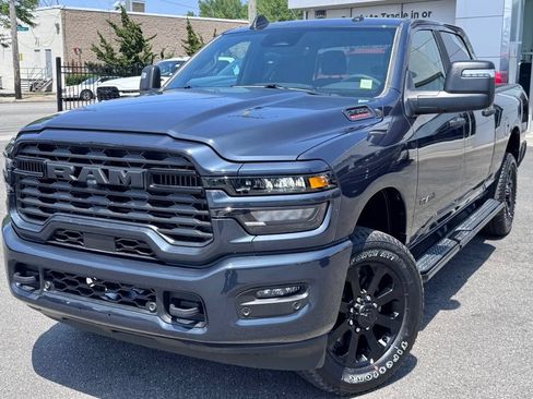 Used 2026 RAM 2500 Big Horn AWD/4WD image 3
