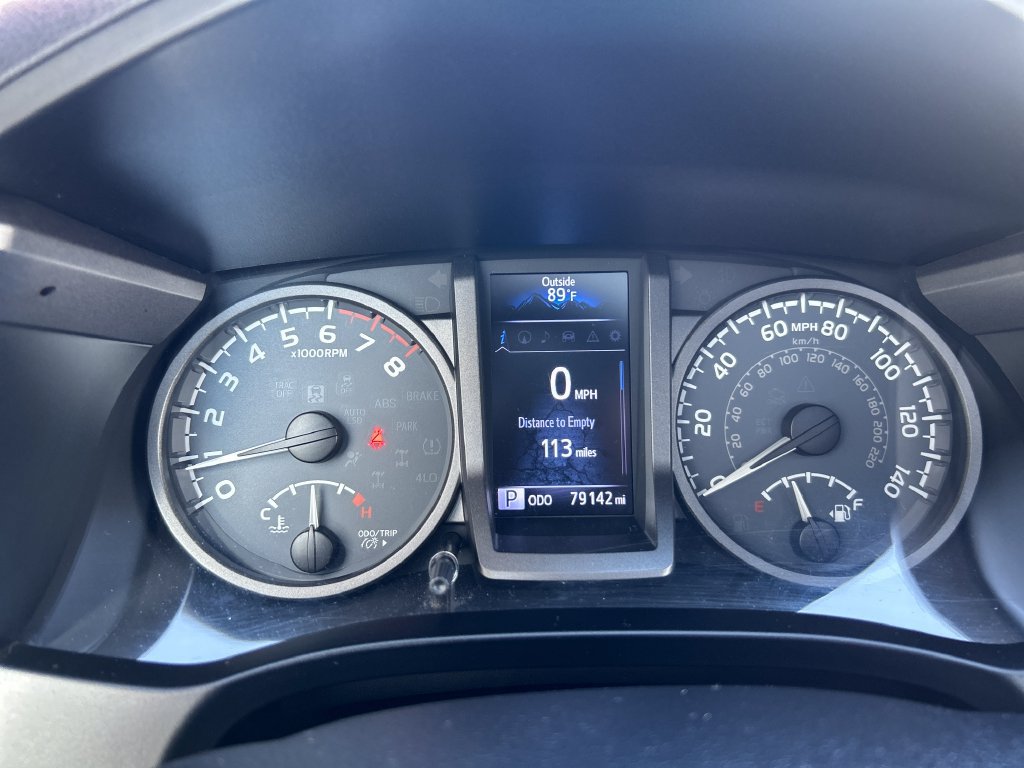 Certified 2017 Toyota Tacoma TRD Off-Road AWD/4WD image 18