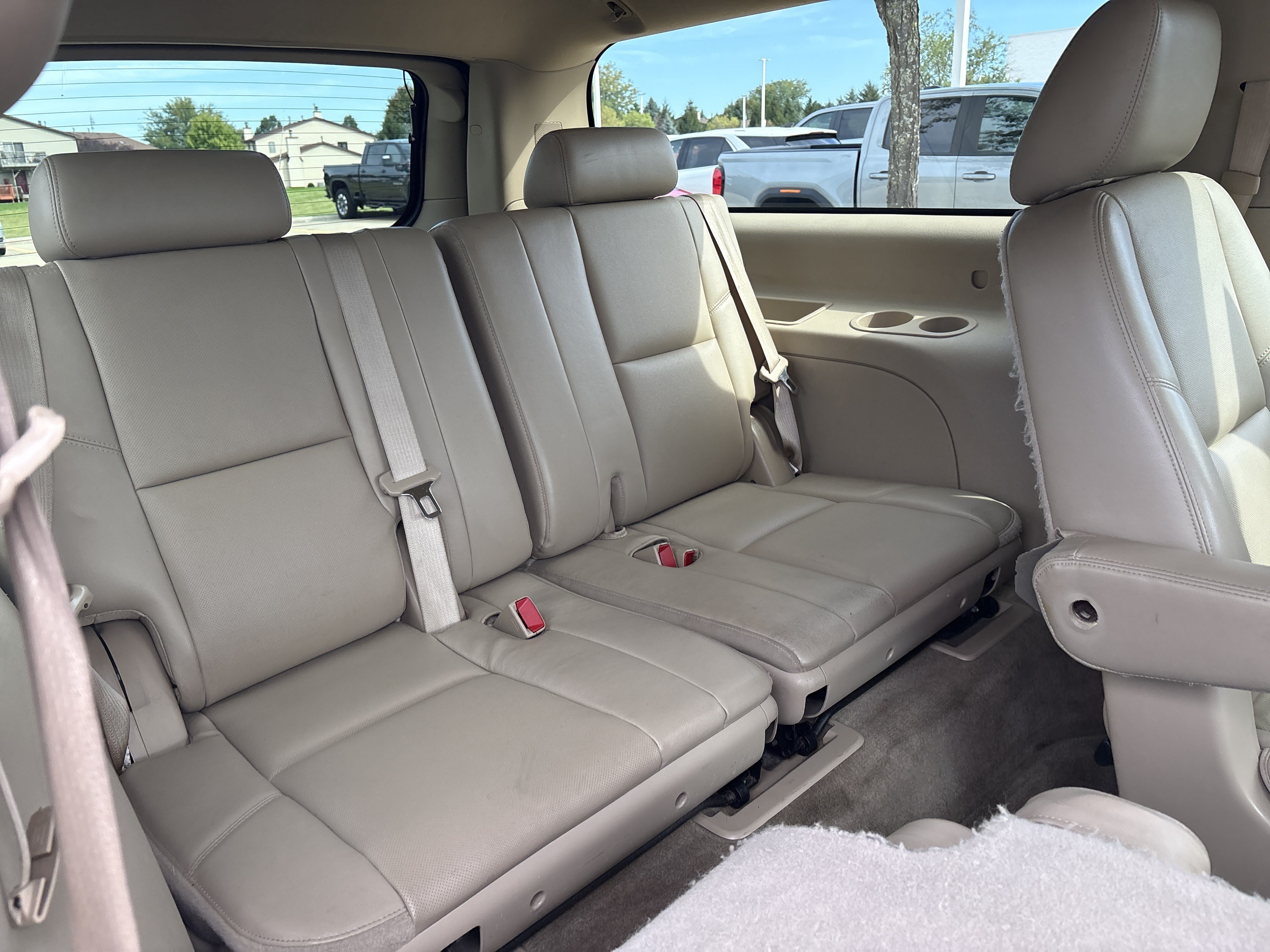 Used 2013 Chevrolet Suburban LTZ AWD/4WD image 18