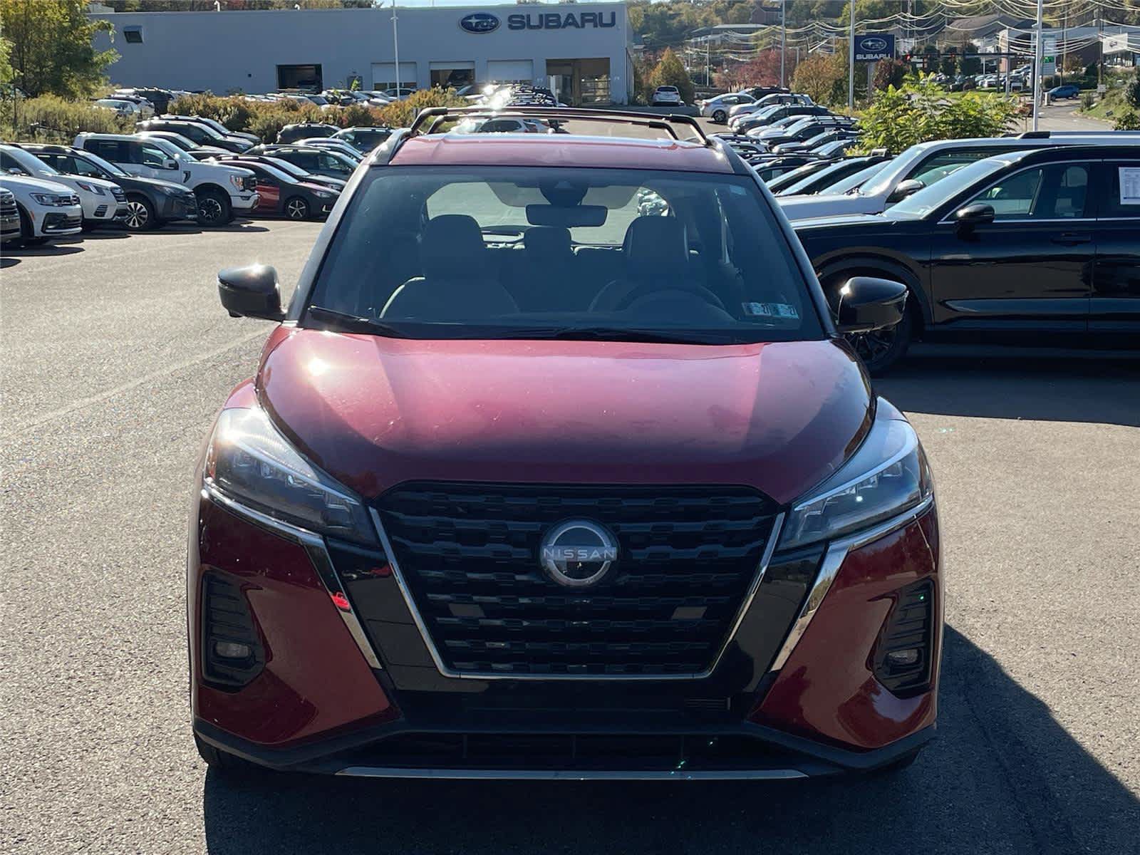 Used 2024 Nissan Kicks SR w/ SR Premium Package FWD image 8