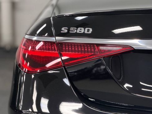 Certified 2022 Mercedes-Benz S 580 4MATIC Sedan image 13