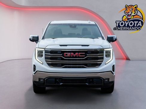 Used 2023 GMC Sierra 1500 SLT w/ SLT Premium Package image 2