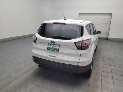 Used 2017 Ford Escape SE FWD image 7