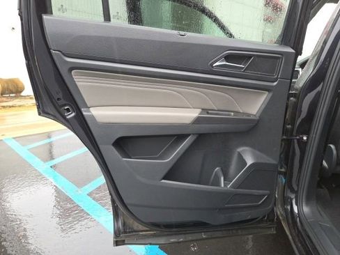 Used 2023 Volkswagen Atlas SEL image 15