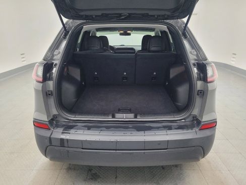 Used 2020 Jeep Cherokee Latitude Plus w/ Cold Weather Group image 29