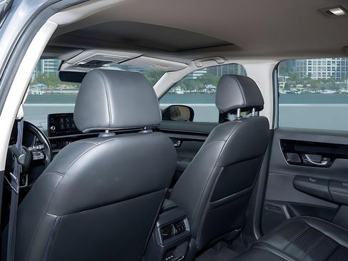 Certified 2025 Honda CR-V EX-L image 18