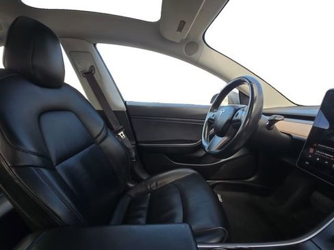 Used 2018 Tesla Model 3 Long Range RWD image 15