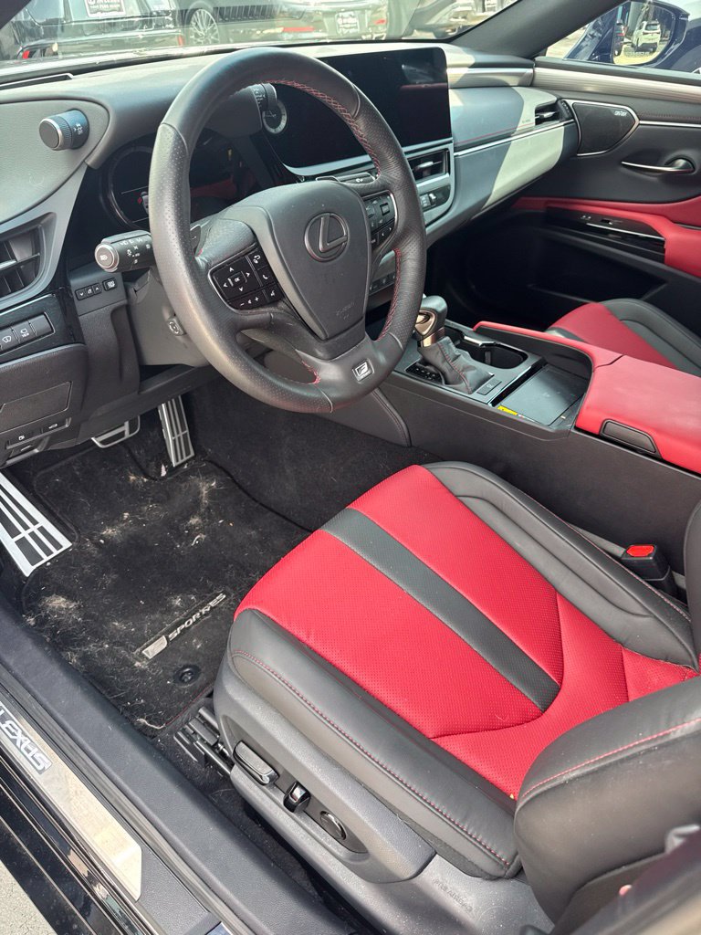 Used 2024 Lexus ES 350 F Sport w/ Accessory Package (Z2) FWD image 2