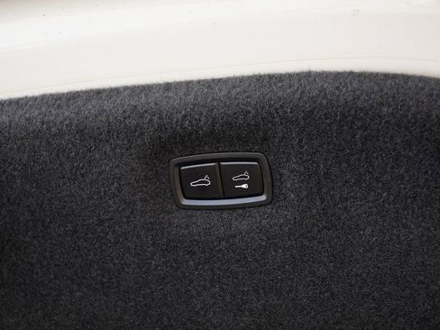 Used 2020 Porsche Taycan 4S w/ Premium Package image 38