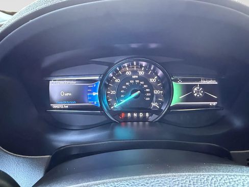 Used 2017 Ford Explorer XLT w/ Equipment Group 202A AWD/4WD image 34