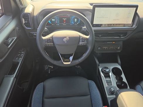 Used 2025 Ford Bronco Sport Outer Banks AWD/4WD image 14