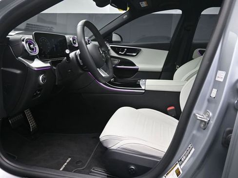 Used 2025 Mercedes-Benz C 300 Sedan image 17