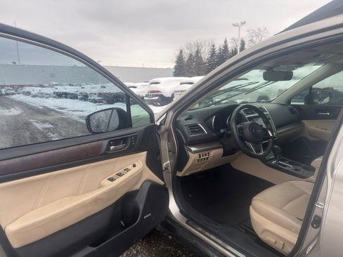 Used 2019 Subaru Outback 3.6R Limited image 10