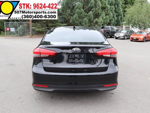 Used 2017 Kia Forte LX FWD image 8