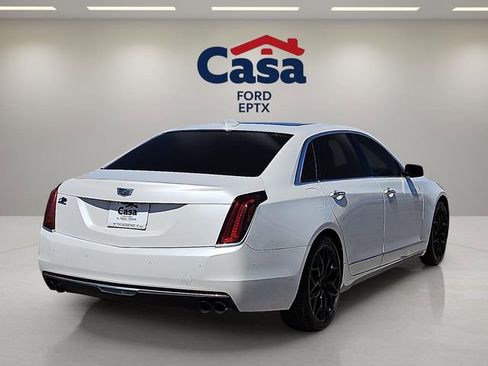 Used 2018 Cadillac CT6 Luxury image 3